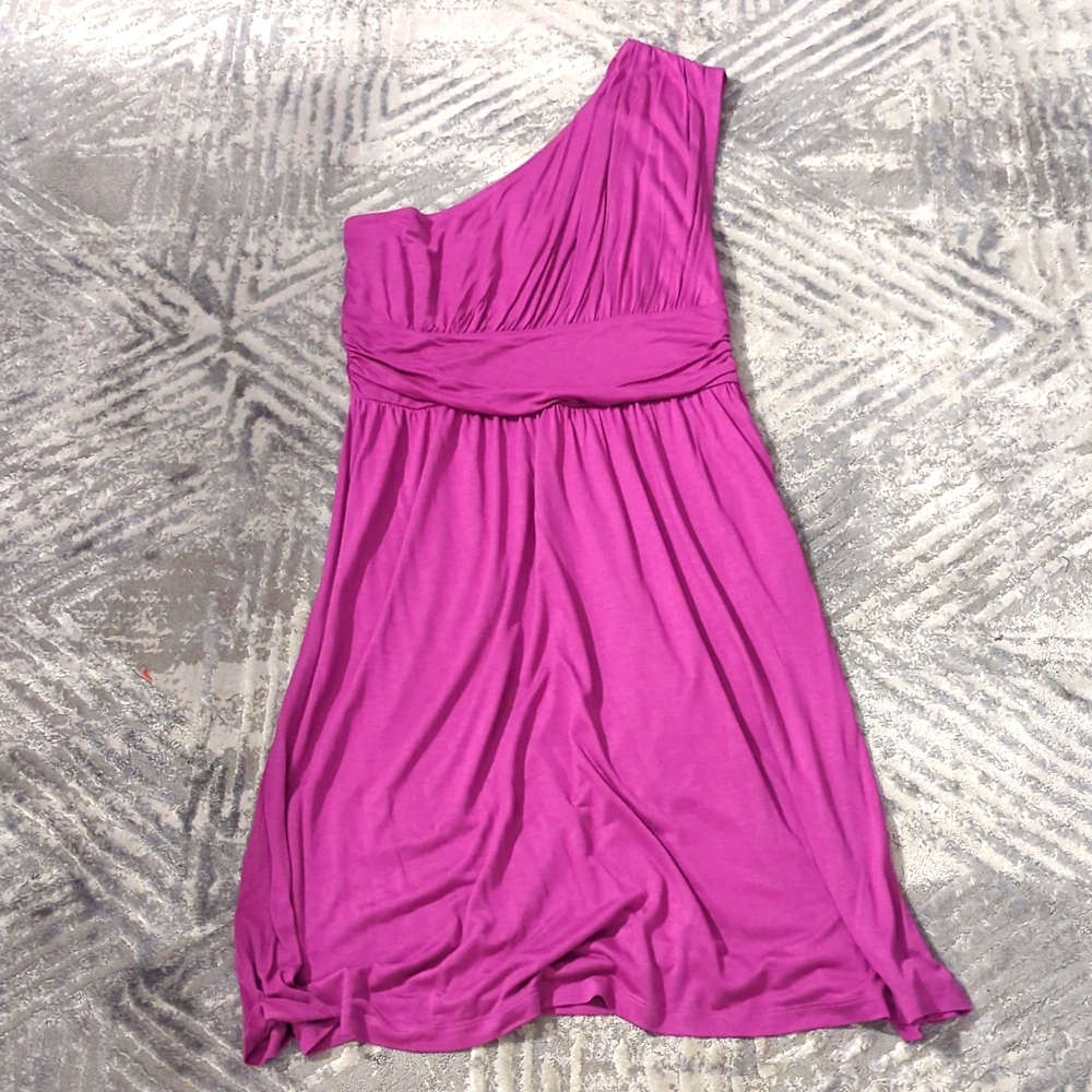 One shoulder dress